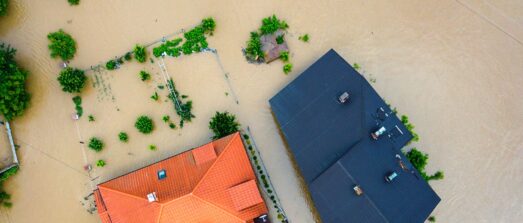 Birds eye view of flooded houses